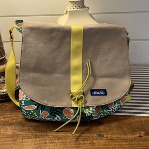 KAVU Wayfare Crossbody Boho Bag Lightweight Canvas Jungle Tote
